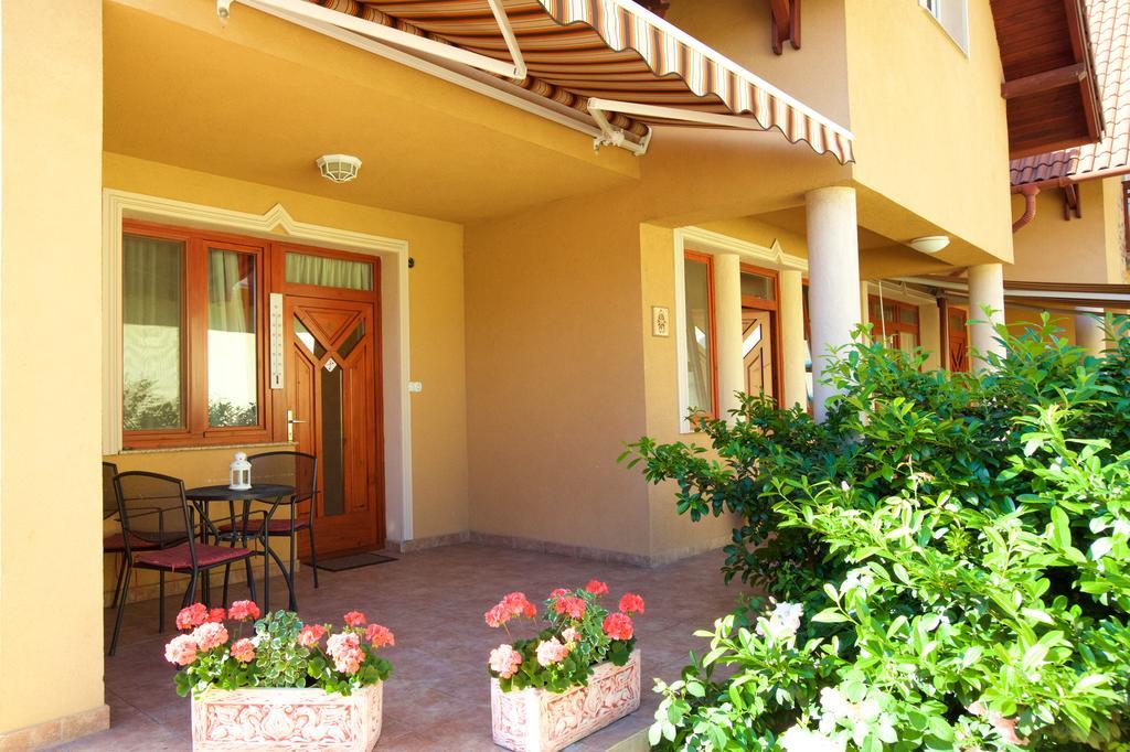 Royal Apartman Hajdúszoboszló Екстериор снимка